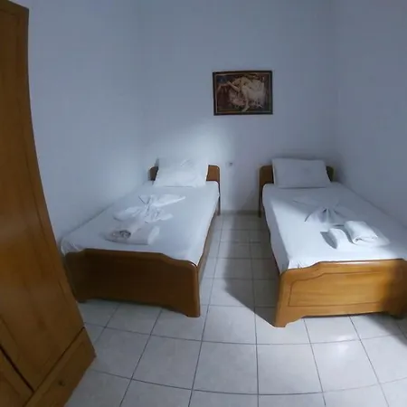 Casa Mia 3* Sarandë
